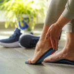 靴の中敷きを入れると疲れない！？疲れにくい理由