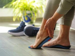靴の中敷きを入れると疲れない！？疲れにくい理由